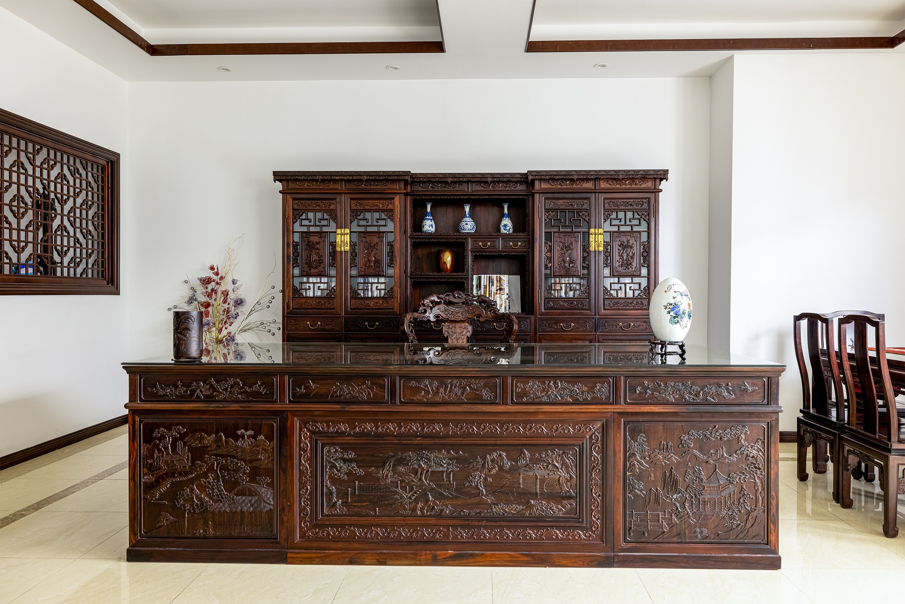 花鳥寫字臺 花鳥寫字臺